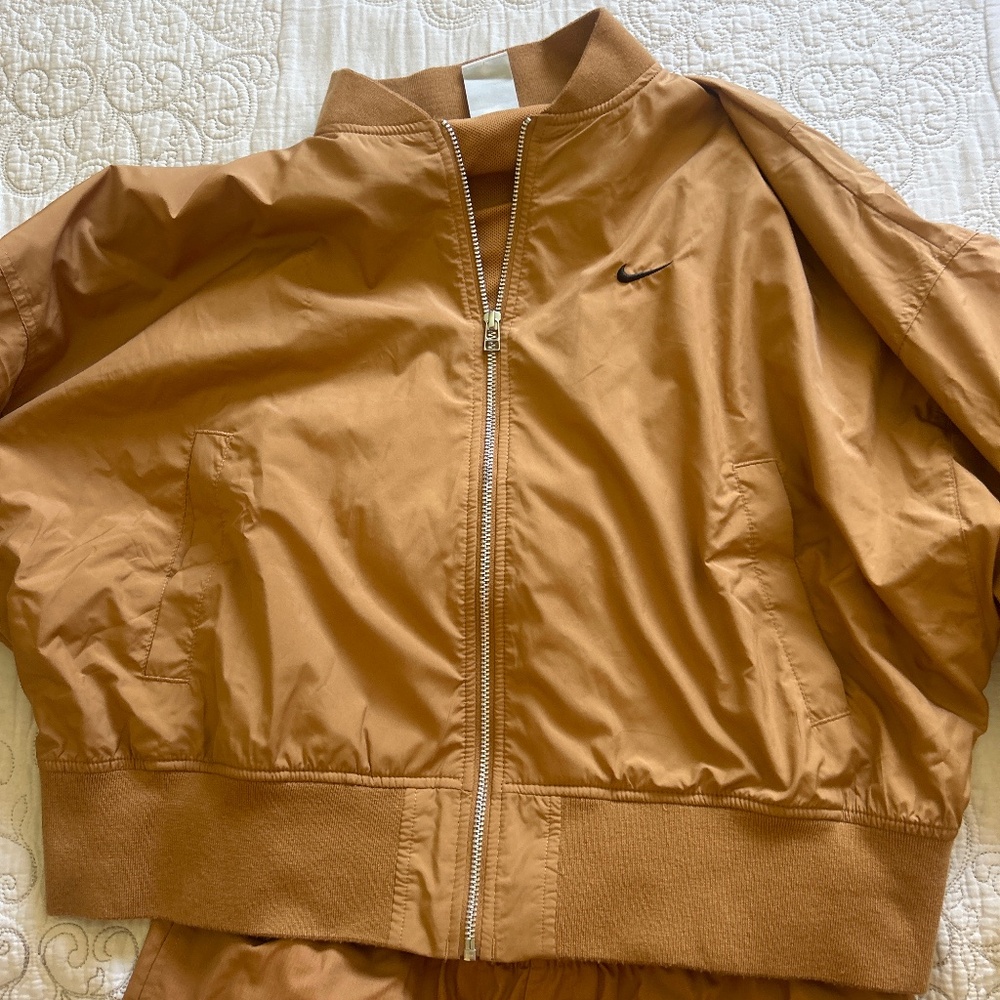 Nike jogging suit
